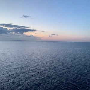 Meet your Posher, Yen